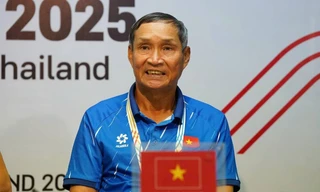 HLV Mai Đức Chung và lời hứa chiến thắng trước trận bán kết