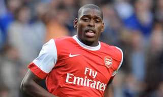 Cựu thần đồng Arsenal và hành trình quanh co từ Premier League, nhà tù đến giải hạng 6 Anh