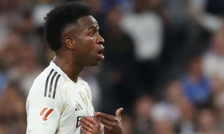 Đang vui vì thắng El Clasico, Real lại đau đầu với Vinicius