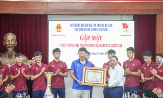 Bộ trưởng Nguyễn Văn Hùng gặp mặt, khen thưởng U23 Việt Nam sau chức vô địch U23 Đông Nam Á