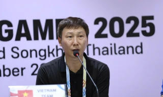 HLV Kim Sang-sik chấm học trò 100 điểm, cam kết sẽ giành huy chương Vàng