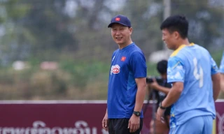 HLV Kim Sang-sik tiết lộ Xuân Son sẽ ra sân ở trận gặp Lào, hy vọng tiền đạo 28 tuổi sẽ ghi bàn