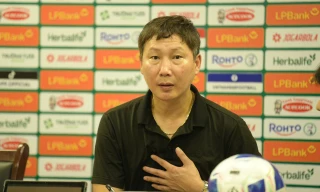 HLV Kim Sang-sik nói gì về Viktor Lê, Thanh Nhàn cũng như màn trình diễn của U23 Việt Nam?