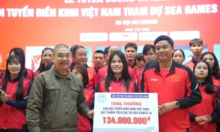 Quỹ tài năng trẻ Việt Nam tặng thưởng đội tuyển Điền kinh đạt thành tích cao tại SEA Games 33