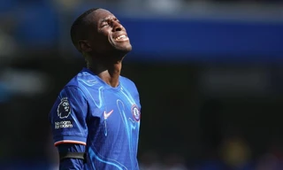 Vì sao vừa tới Đức, Nicolas Jackson lại tức tốc bay về Anh? 