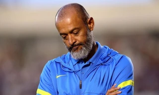 HLV đầu tiên mất việc ở Ngoại hạng Anh 2025/26 