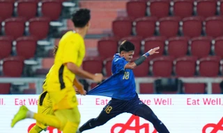 Trực tiếp U22 Thái Lan vs U22 Malaysia 1-0 (H2): U22 Thái Lan vẫn tấn công mạnh ở biên trái