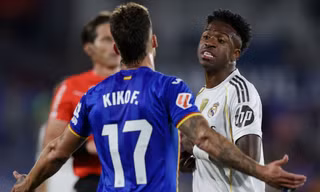 Đối thủ hả hê vì trả hận thành công Vinicius trong đêm Real Madrid thua kinh hoàng 