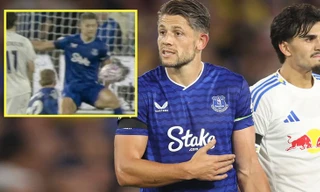 Vòng 1 Ngoại hạng Anh khép lại với hàng loạt tình huống tranh cãi