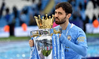 Man City xác nhận chia tay Bernardo Silva