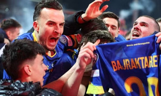 Đội tuyển Italia thua sốc, 3 kỳ World Cup liên tiếp vắng mặt