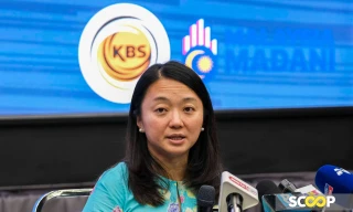 Bộ trưởng Malaysia bi quan trong ngày phán quyết vụ gian lận nhập tịch