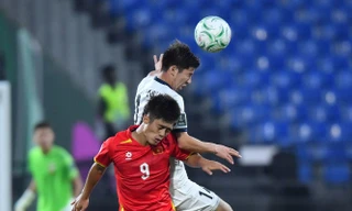 CĐV Kyrgyzstan khen chiến thuật của HLV Kim Sang-sik