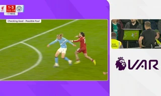 Hậu đại chiến Liverpool 1-2 Man City: 'Trọng tài đã phá hỏng khoảnh khắc tuyệt nhất mùa giải'