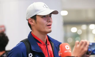 Trung Kiên, Cao Văn Bình trở về sáng nay: người chưa thôi tiếc nuối, người vẫn sống trong giấc mơ