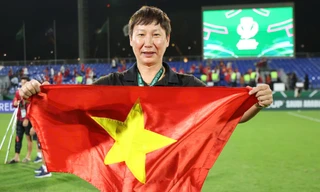 HLV Kim Sang-sik và hành trình 1.000 ngày từ thất bại ở Hàn Quốc đến thành công rực rỡ tại Việt Nam