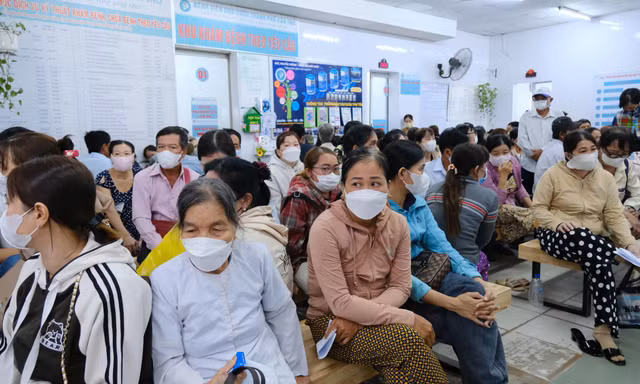 Sở Y tế Cần Thơ lên tiếng về mua máy xạ trị của Công ty Việt Mỹ chưa thể hoạt động
