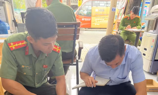 Phát hiện cơ sở in lậu sách giáo khoa