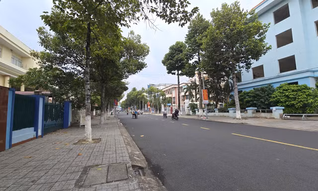 Chuyển Bộ Công an vụ khai thác 2,3 triệu m³ đất