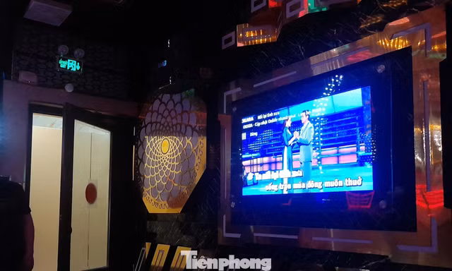 Yêu cầu tạm dừng karaoke trong thời gian học sinh ôn thi tốt nghiệp THPT