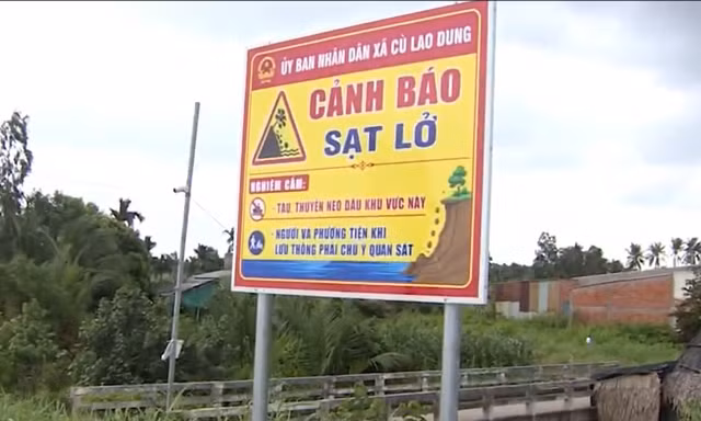Cần Thơ xây dựng dự án khẩn cấp dài 2km với vốn 160 tỷ đồng để chống sạt lở bờ sông Hậu, bảo vệ an toàn dân cư và hạ tầng.