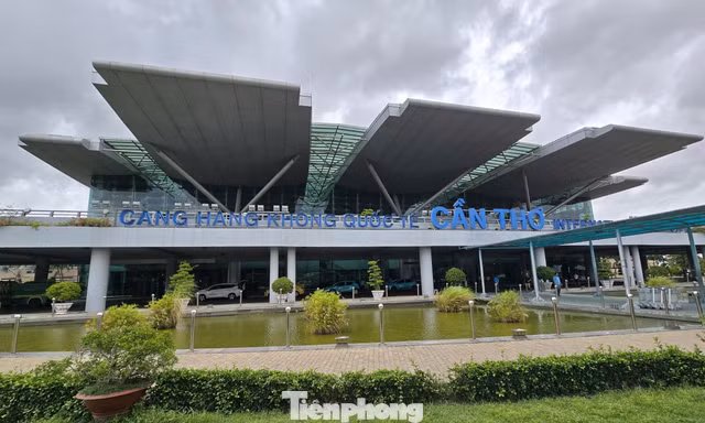 Nói thẳng việc sân bay quốc tế không có chuyến bay quốc tế 