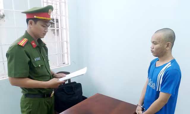 Khởi tố ‘quái xế’ tông CSGT 