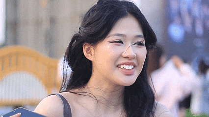 Nữ sinh chi 10 triệu đồng mua vé xem 30 anh trai