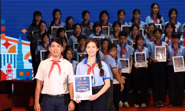 TPHCM vinh danh, khen thưởng hơn 100 Chỉ huy Đội tiêu biểu 