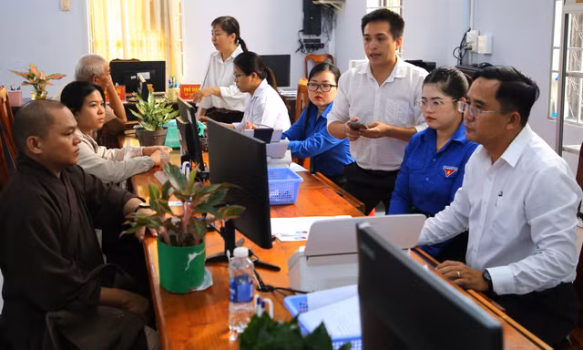'Cánh tay nối dài' của chính quyền địa phương