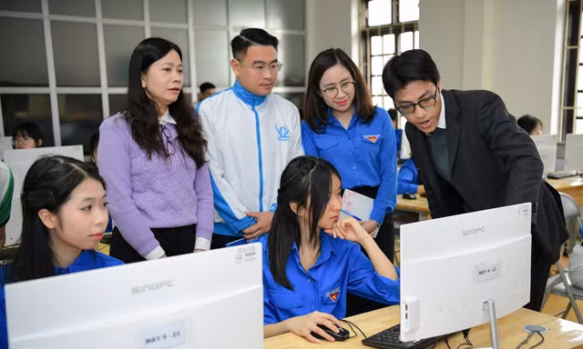 Nhiều điểm sáng nổi bật trong giáo dục lý tưởng của tuổi trẻ Ninh Bình