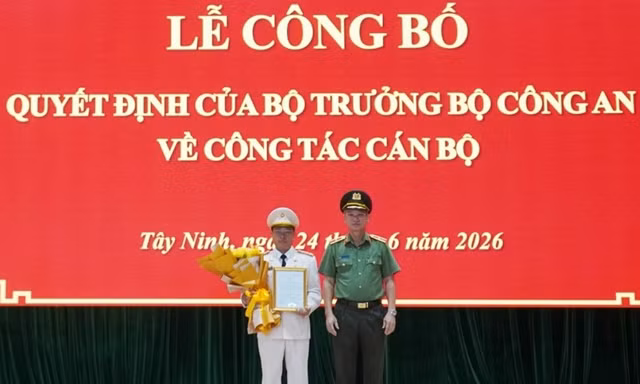 Công bố quyết định của Bộ trưởng Bộ Công an về công tác cán bộ