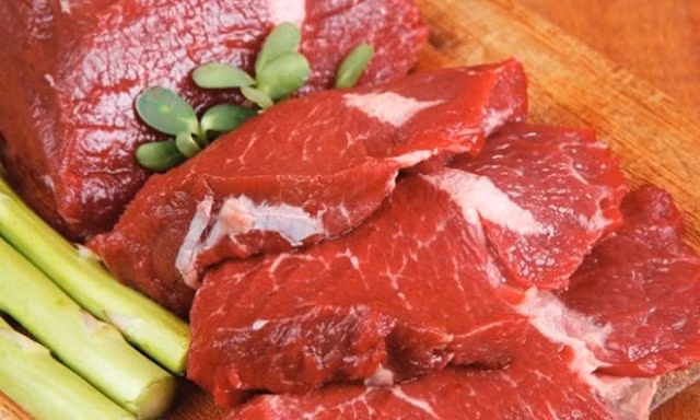 Có cần cắt giảm hoàn toàn thịt trong chế độ ăn để bảo vệ sức khỏe?