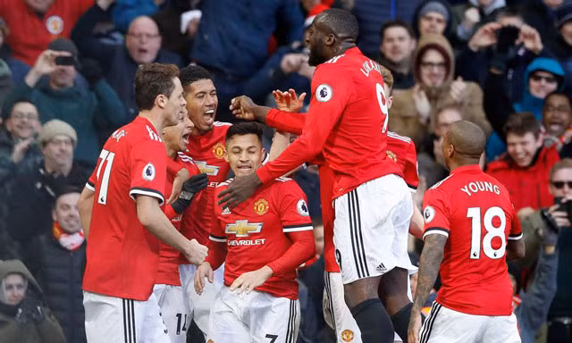 Man United chỉ xếp thứ 2 trong danh sách 10 CLB thể thao có giá trị cao nhất thế giới.