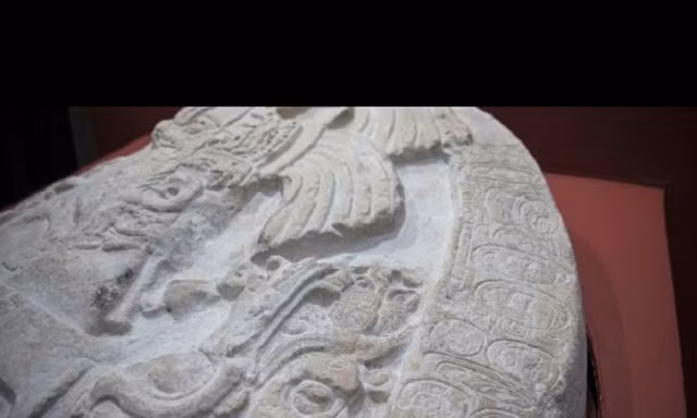 Khám phá bí mật sau bàn thờ “Game of Thrones” của người Maya