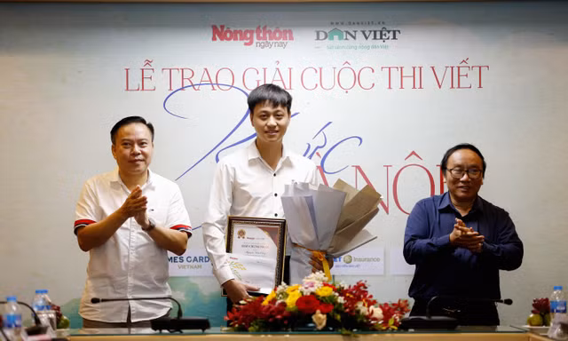 'Nhớ gánh hàng hoa bán rong' giành giải nhất viết về 'Ký ức Hà Nội'