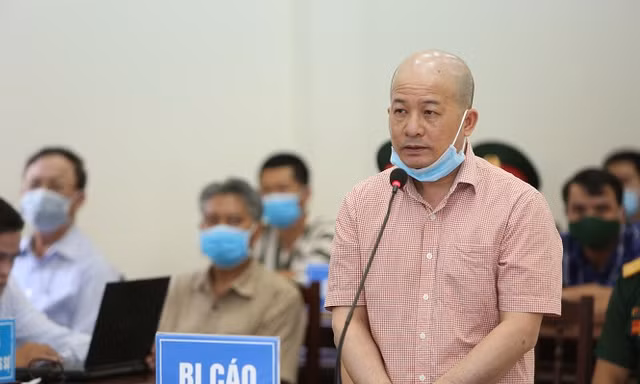 Bị cáo Đinh Ngọc Hệ cho rằng mình không phạm tội như cáo buộc.