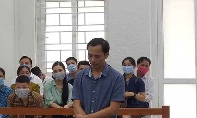 Bị cáo Vũ Khánh Sơn tại tòa.