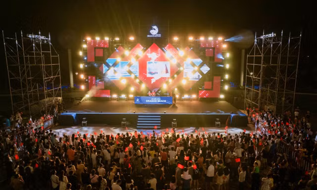 'Quẩy chạm nóc' cùng Danmy Rap Việt tại Đại nhạc hội Countdown 'hot' bậc nhất miền Bắc 