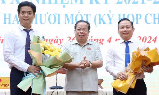 Kiên Giang miễn nhiệm một phó chủ tịch tỉnh, bầu bổ sung nhân sự mới