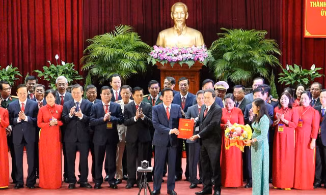 Công bố nhân sự chủ chốt Thành phố Cần Thơ sau sáp nhập