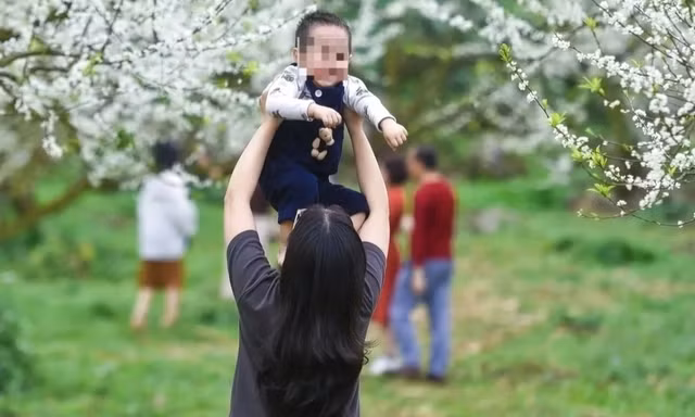Bà mẹ ở Hà Nội kể chuyện nuôi con một năm tốn 150 triệu đồng