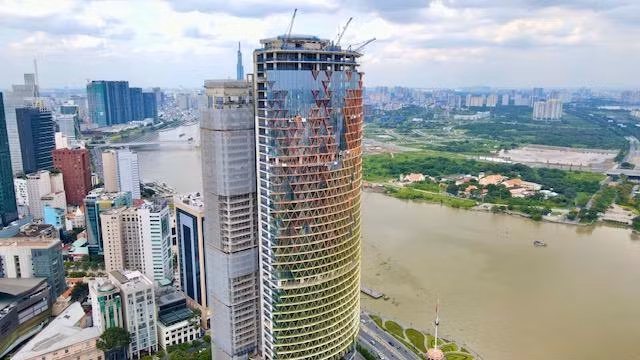 Cận cảnh cao ốc cao thứ 3 TPHCM được 'hồi sinh' 
