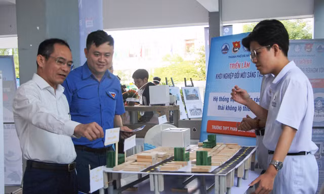 Bạn trẻ Đà Nẵng 'tiếp thị' dự án khởi nghiệp đến doanh nghiệp