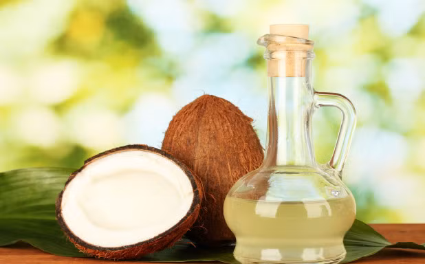 Dầu dừa chứa 82% chất béo bão hòa,trong đó, hàm lượng chất béo bão hòa có hại lên tới 63%.
