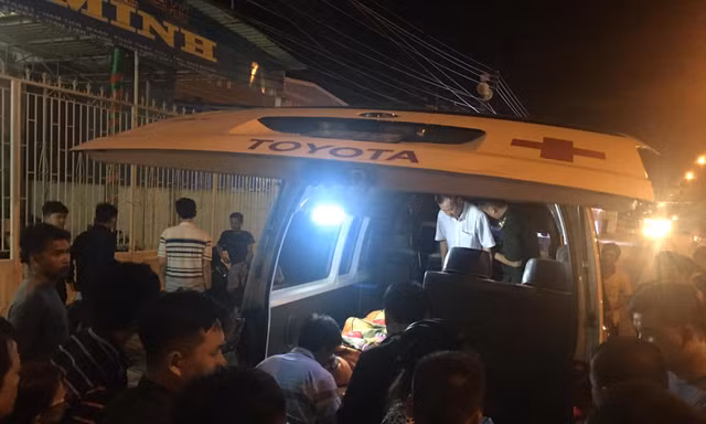 Tìm thấy thi thể 4 thanh niên đuối nước ở biển Bình Thuận