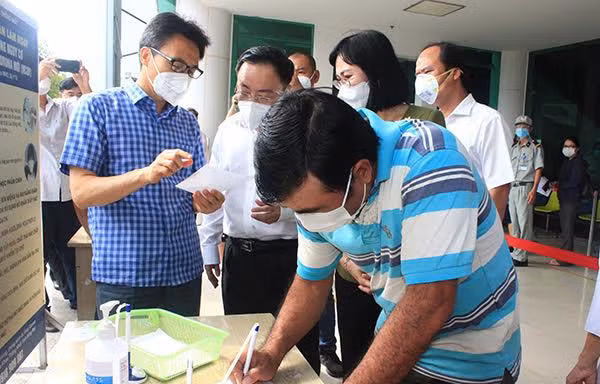 10.000 bệnh nhân COVID-19 không triệu chứng tại Đồng Nai sử dụng thuốc điều trị