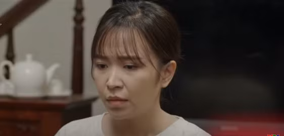 'Dưới bóng cây hạnh phúc' tập 24: Son (Kim Oanh) thách thức bố chồng