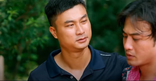 'Làng trong phố' bất ngờ vượt mặt 'Cuộc đời vẫn đẹp sao'
