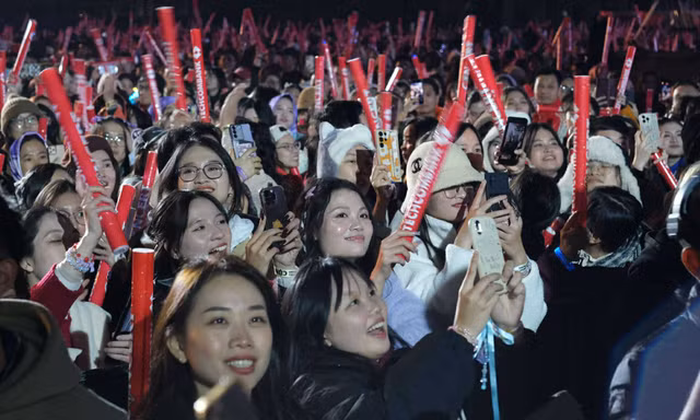 Công bố 130.000 người đổ về concert Anh trai vượt ngàn chông gai 